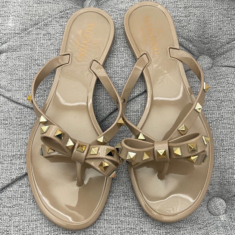 Valentino Rockstud Sandals PVC flat thong